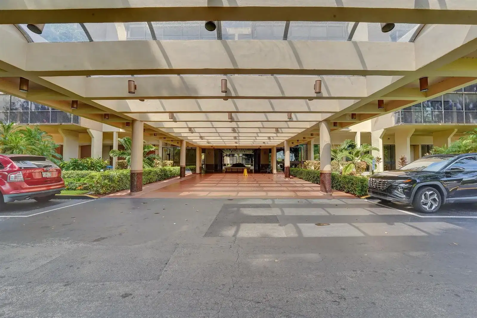2802 N 46th Avenue # B620, Hollywood FL 33021 photo 2