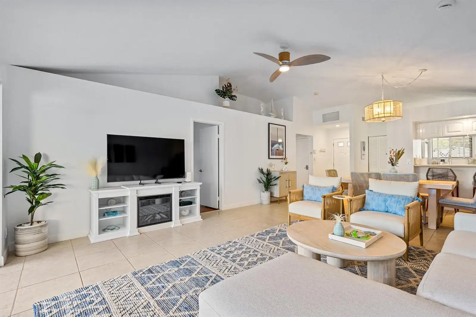 913 Club Drive, Palm Beach Gardens FL 33418 photo 5
