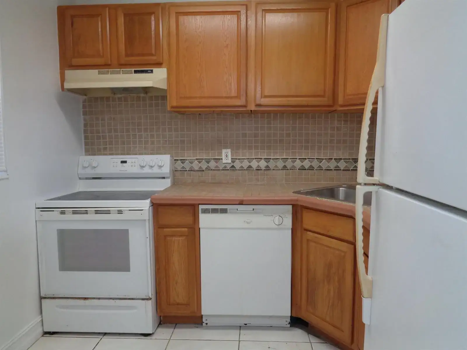 2008 Jackson Street # E9, Hollywood FL 33020 photo 4