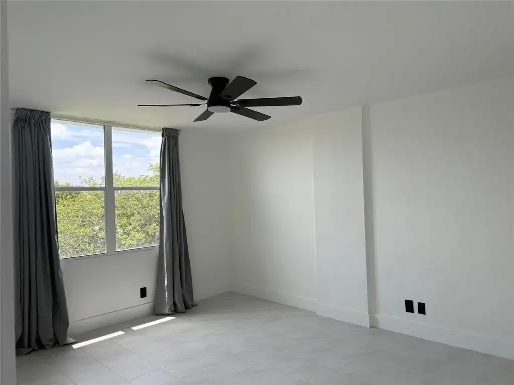 112 Royal Park Drive # 4b, Oakland Park FL 33309 photo 5
