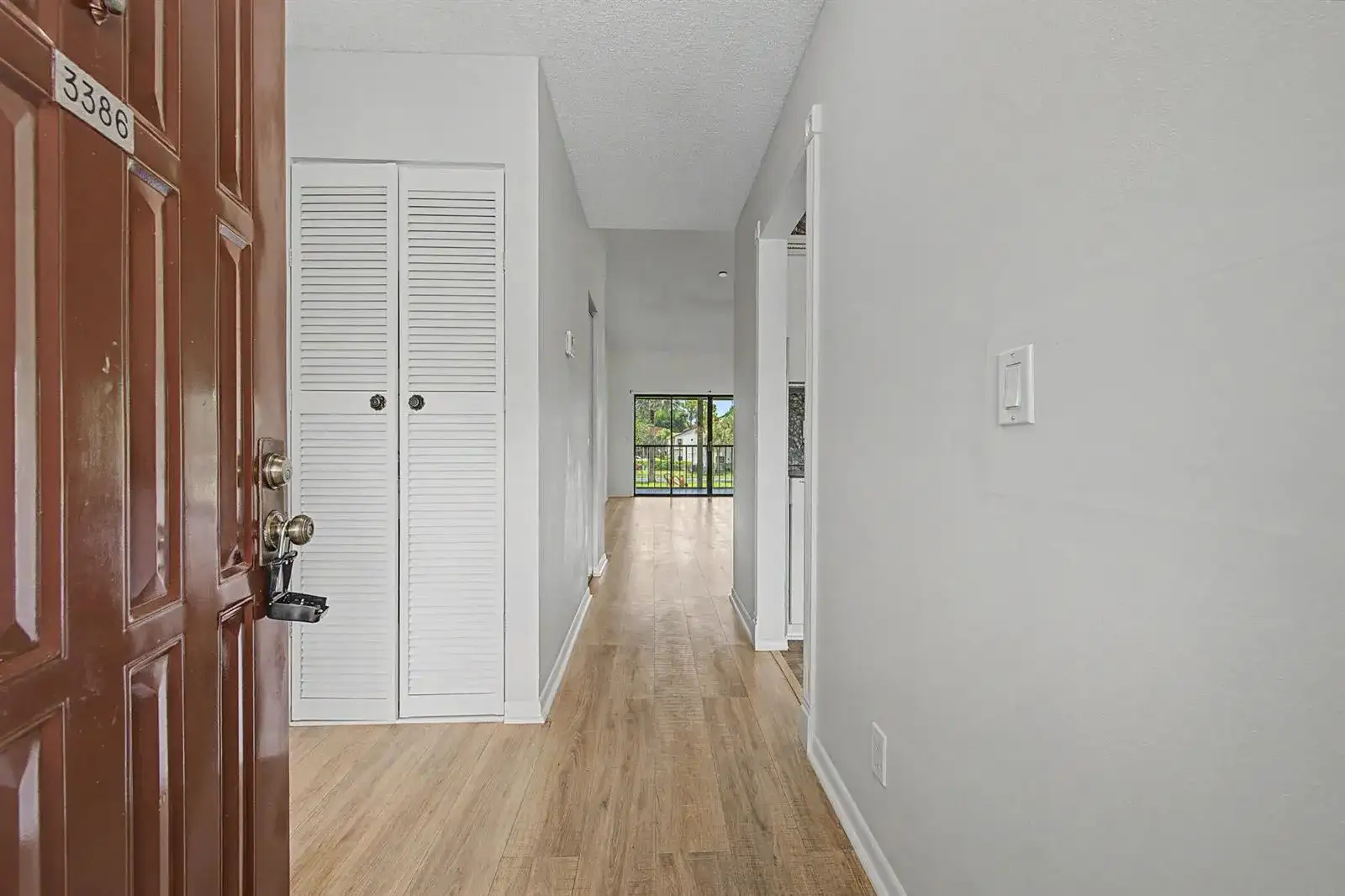 3386 Lucerne Park Drive, FL 33467 photo 4