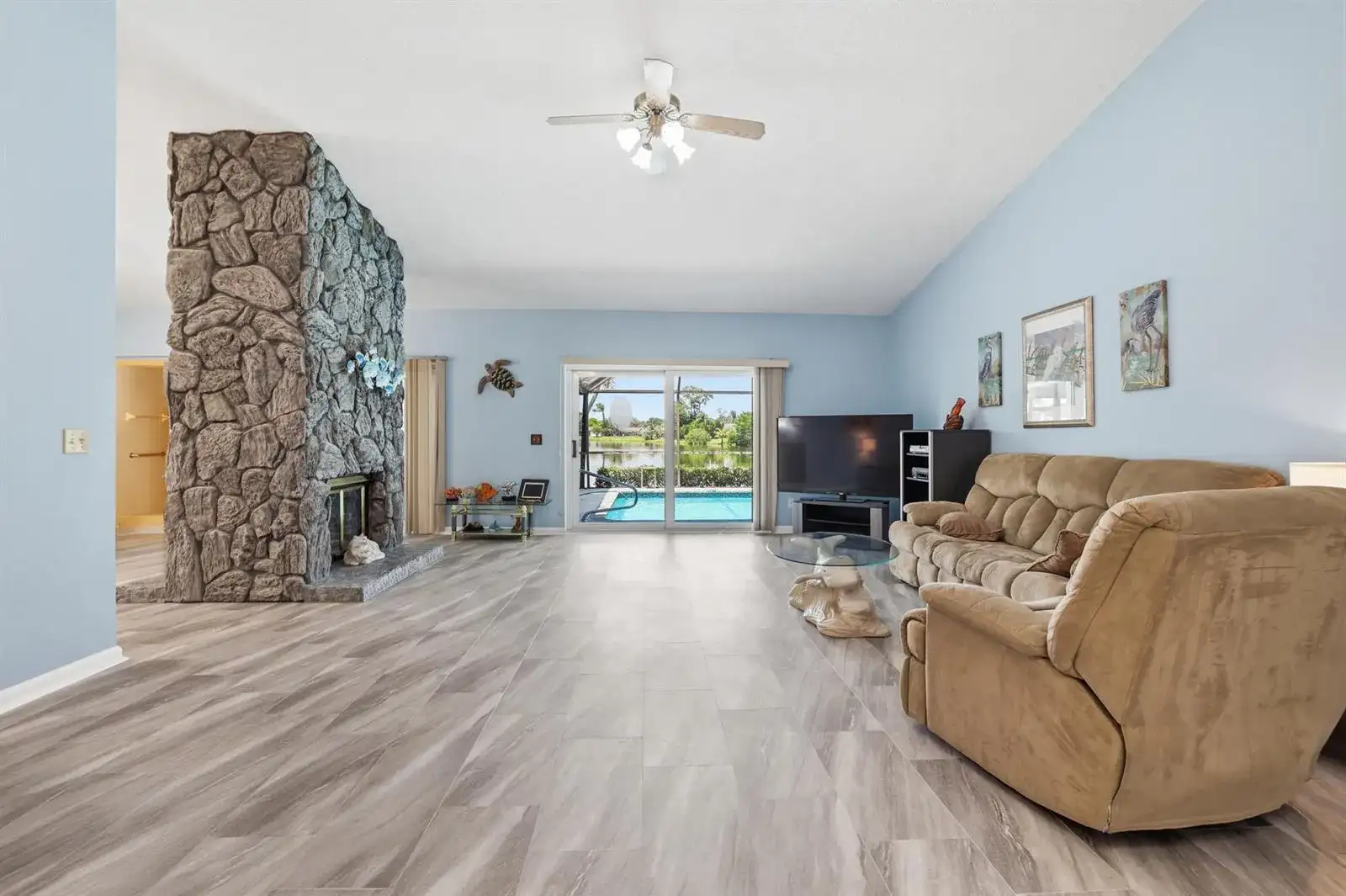 191 Parkwood Drive, Royal Palm Beach FL 33411 photo 3