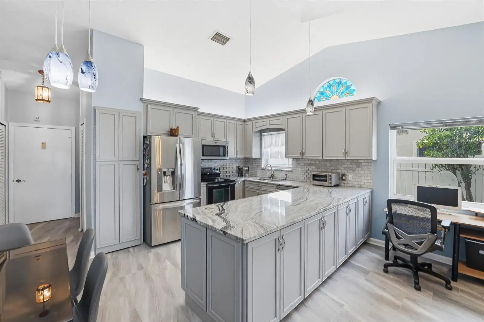 191 Parkwood Drive, Royal Palm Beach FL 33411 photo 5