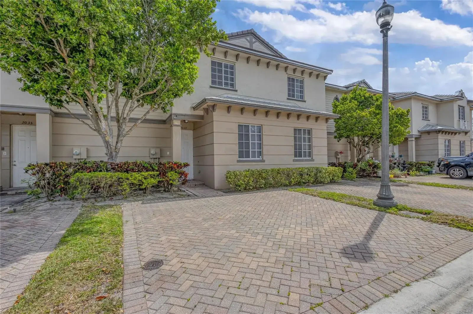 2037 Nassau Drive # 2037, Riviera Beach FL 33404 photo 2