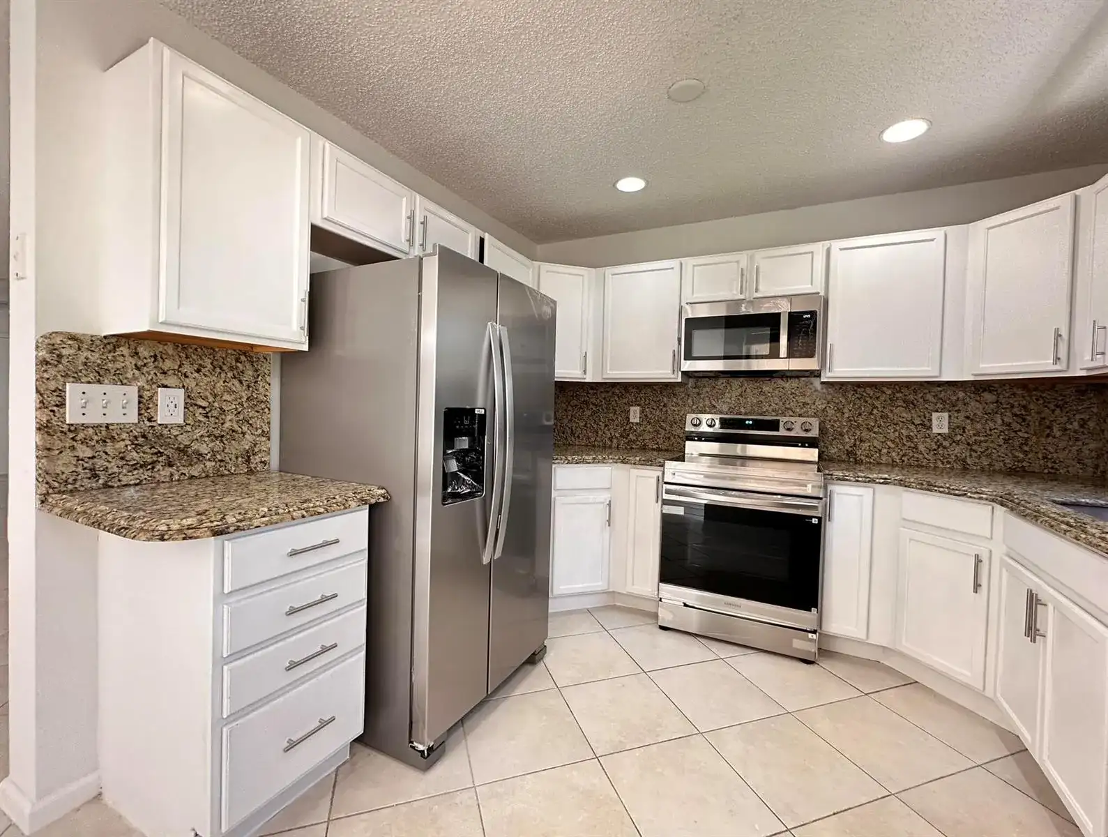 703 Crosswinds Drive, FL 33413 photo 3