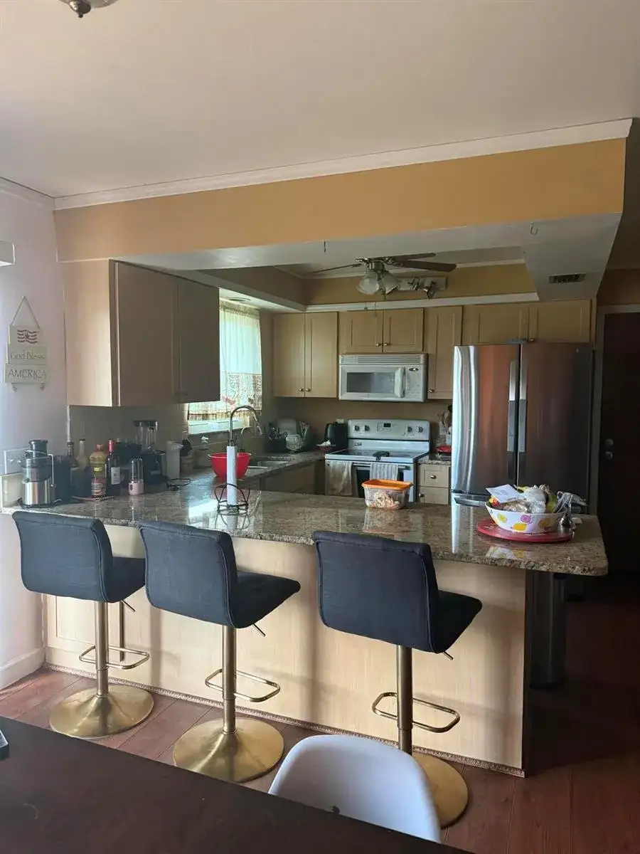 1410 NE 14th Terrace, Cape Coral FL 33909 photo 4