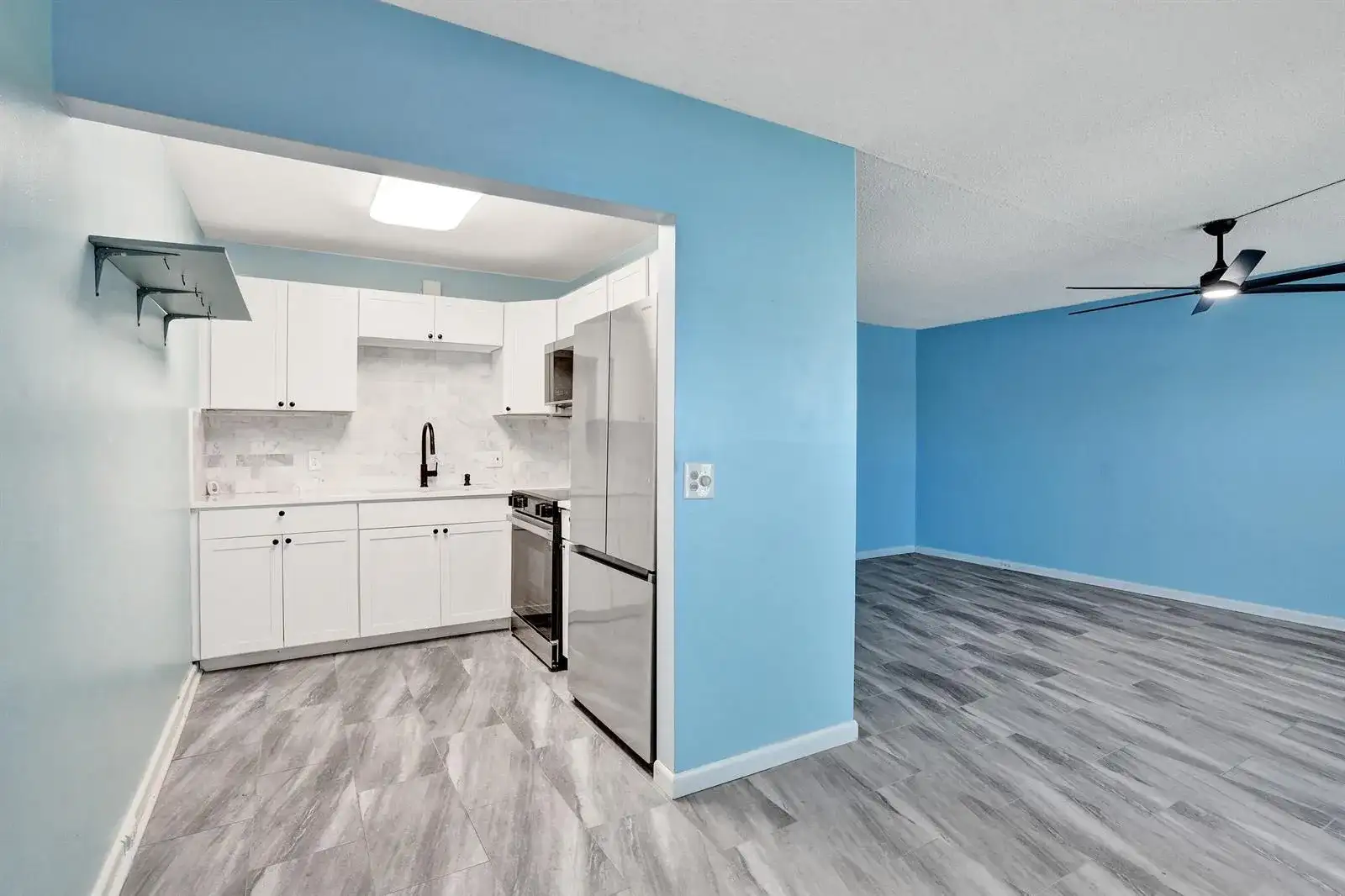 358 Oakridge T # 358, Deerfield Beach FL 33442 photo 4