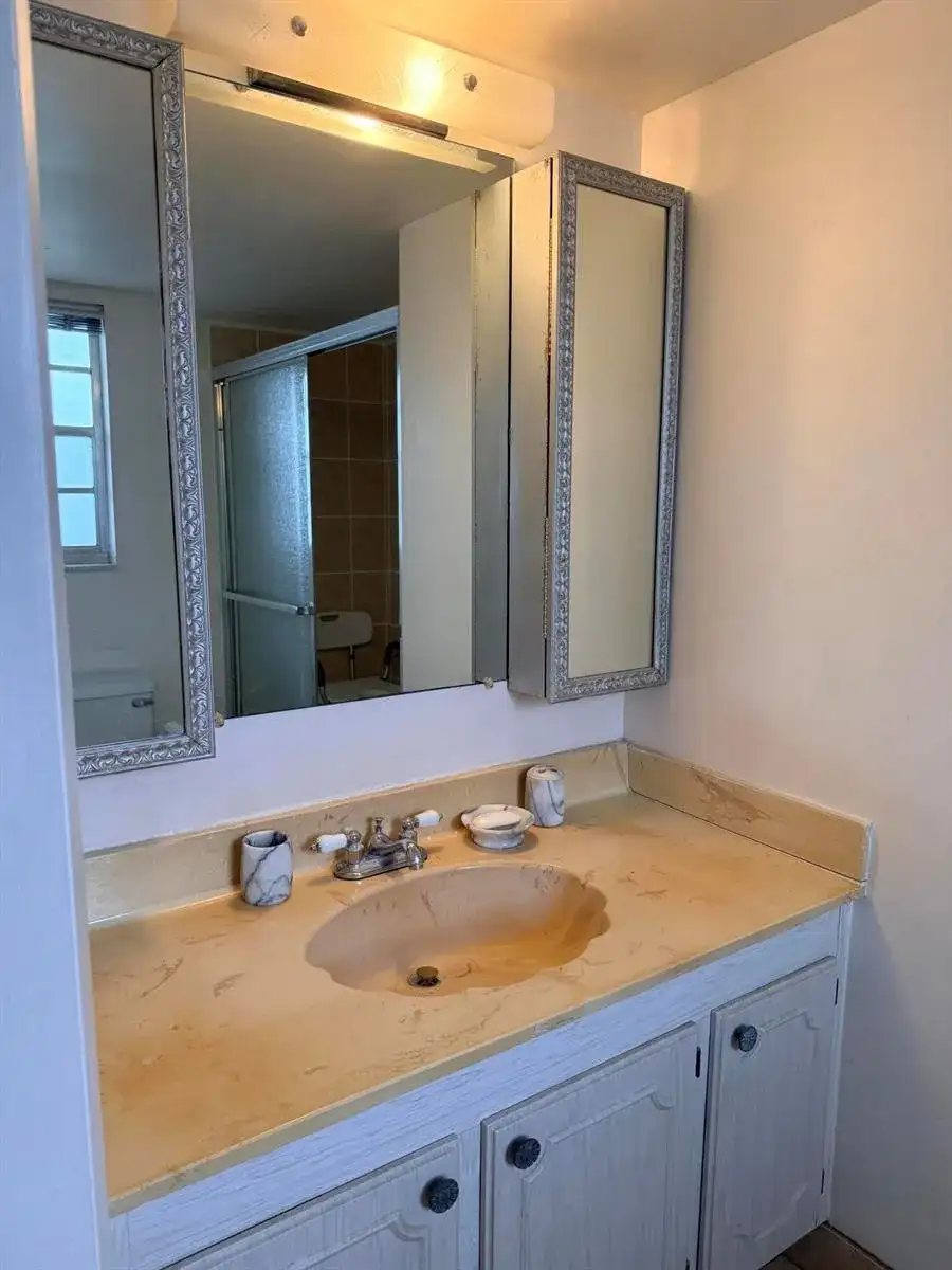 3836 Via Poinciana # 306, Lake Worth FL 33467 photo 5