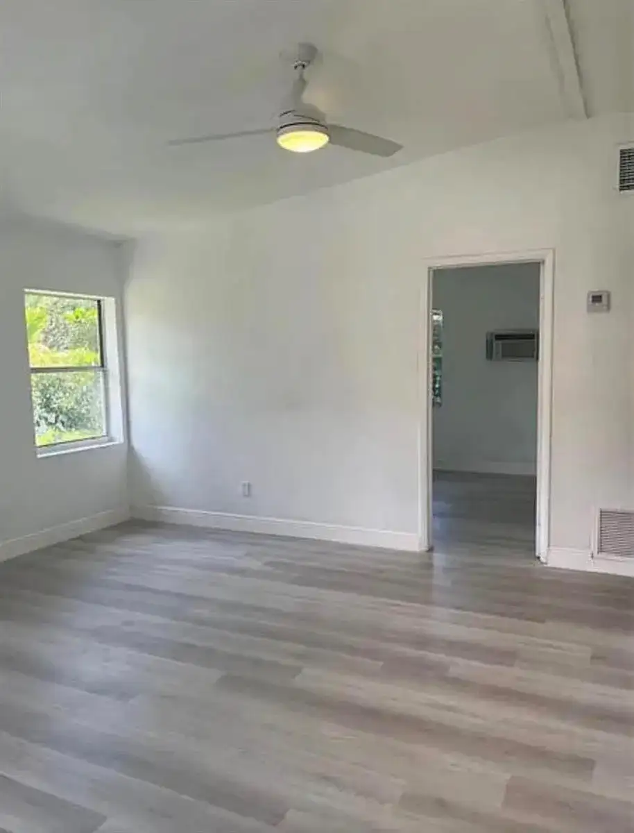 1664 SW 30th Avenue, Fort Lauderdale FL 33312 photo 2