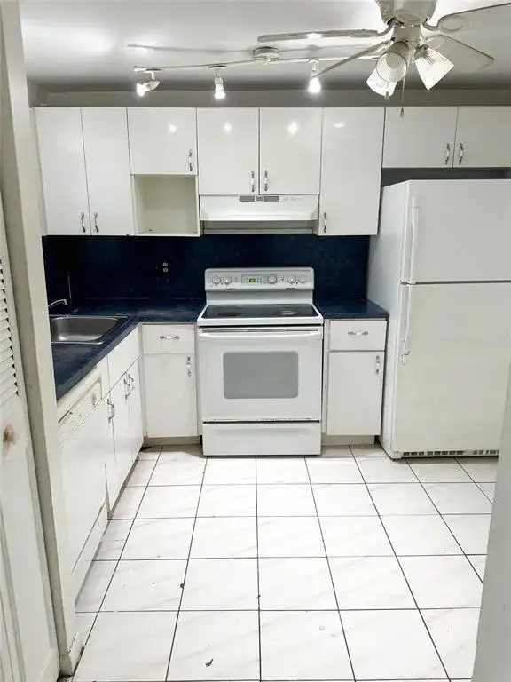 1830 Dixianna Street # 201, Hollywood FL 33020 photo 5