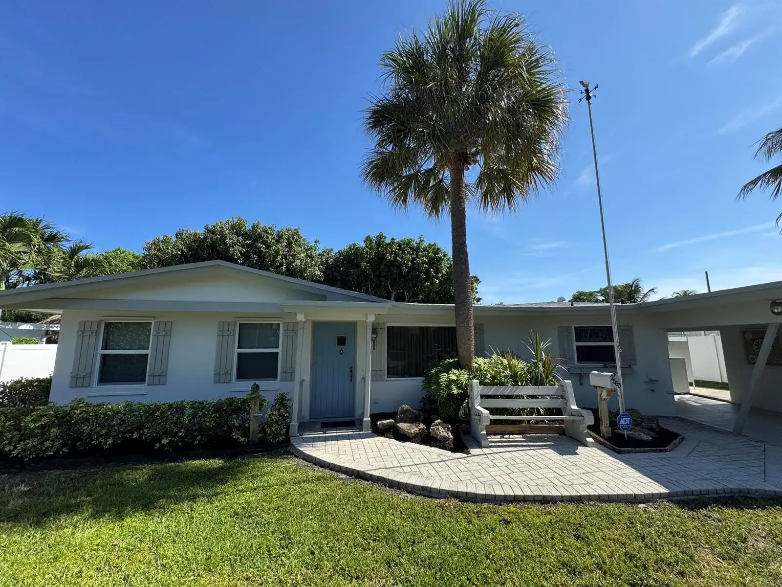 2560 NE 20th Street, Pompano Beach FL 33062 photo 3