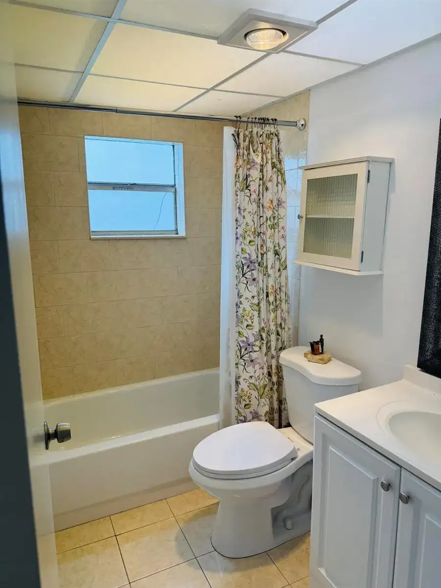 490 Normandy # K, Delray Beach FL 33484 photo 4