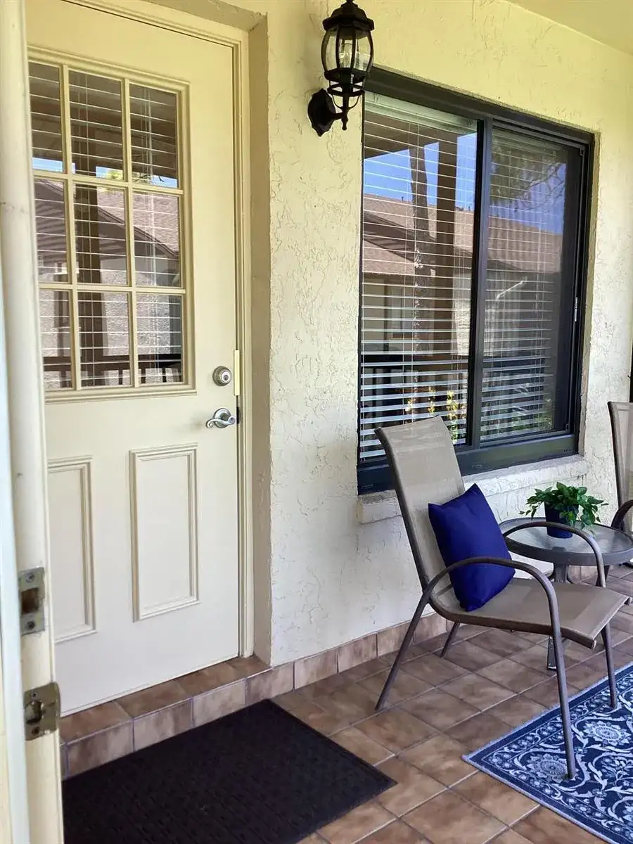 410 Pine Glen Lane # 2, FL 33463 photo 4