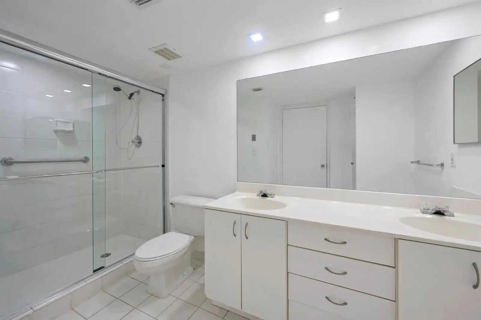 3300 NE 192nd Street # 915, Aventura FL 33180 photo 5