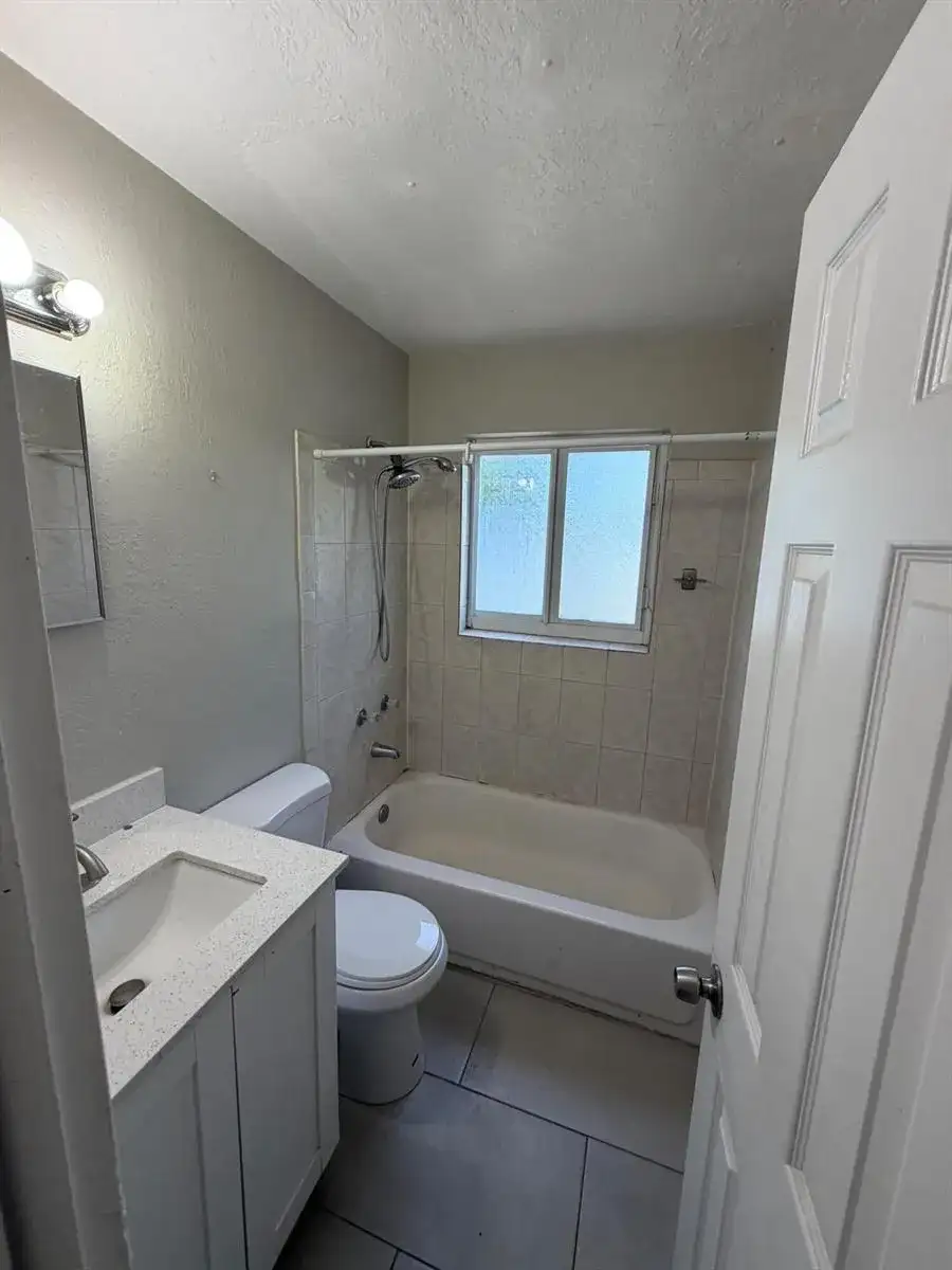 716 22nd Street # B, West Palm Beach FL 33407 photo 4