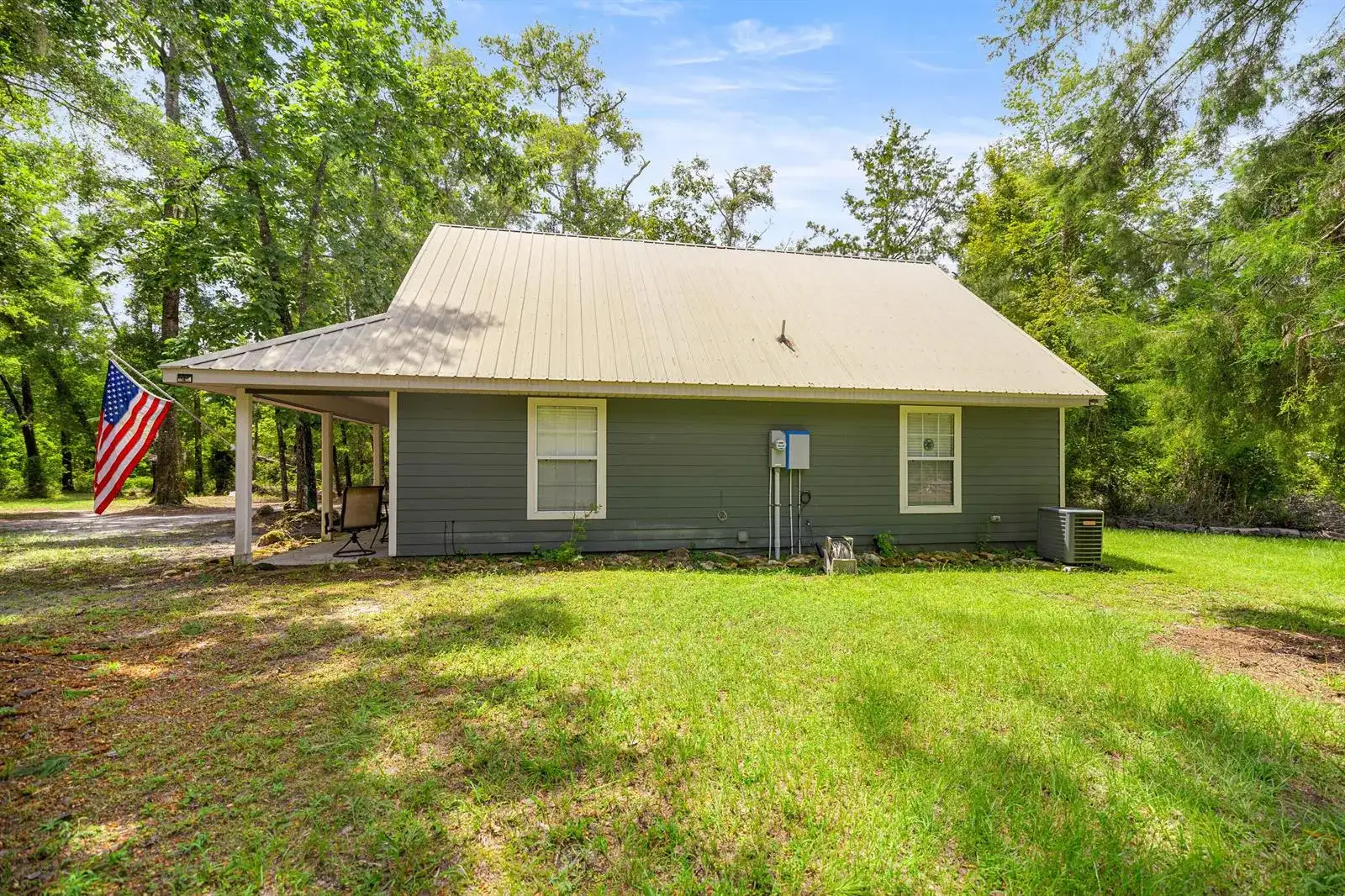 694 SW Quarter Lane, FL 32038 photo 5