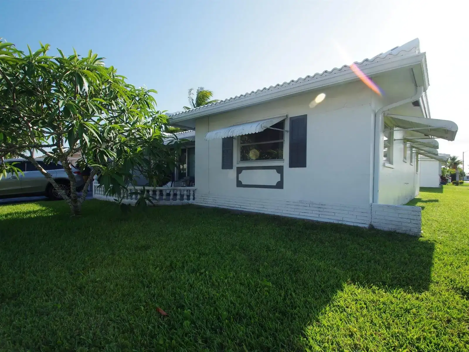 5813 NW 82nd Avenue, Tamarac FL 33321 photo 4