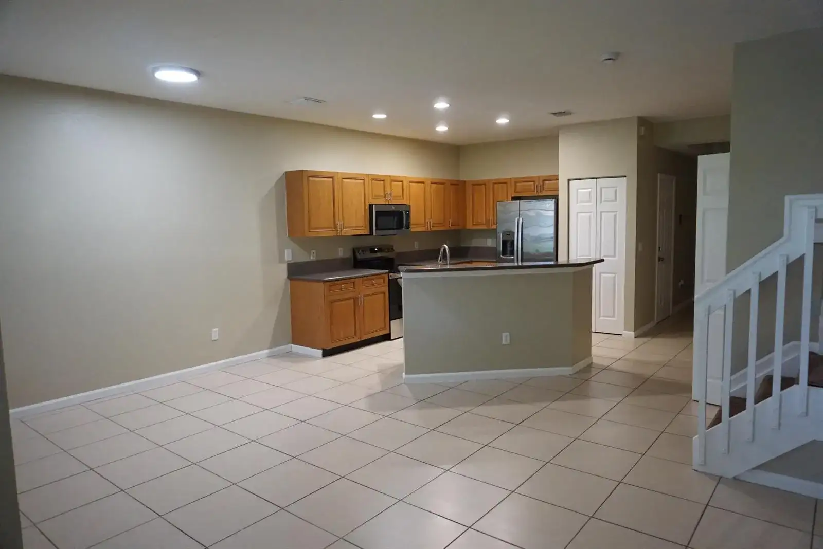 2030 Nassau Drive, West Palm Beach FL 33404 photo 5