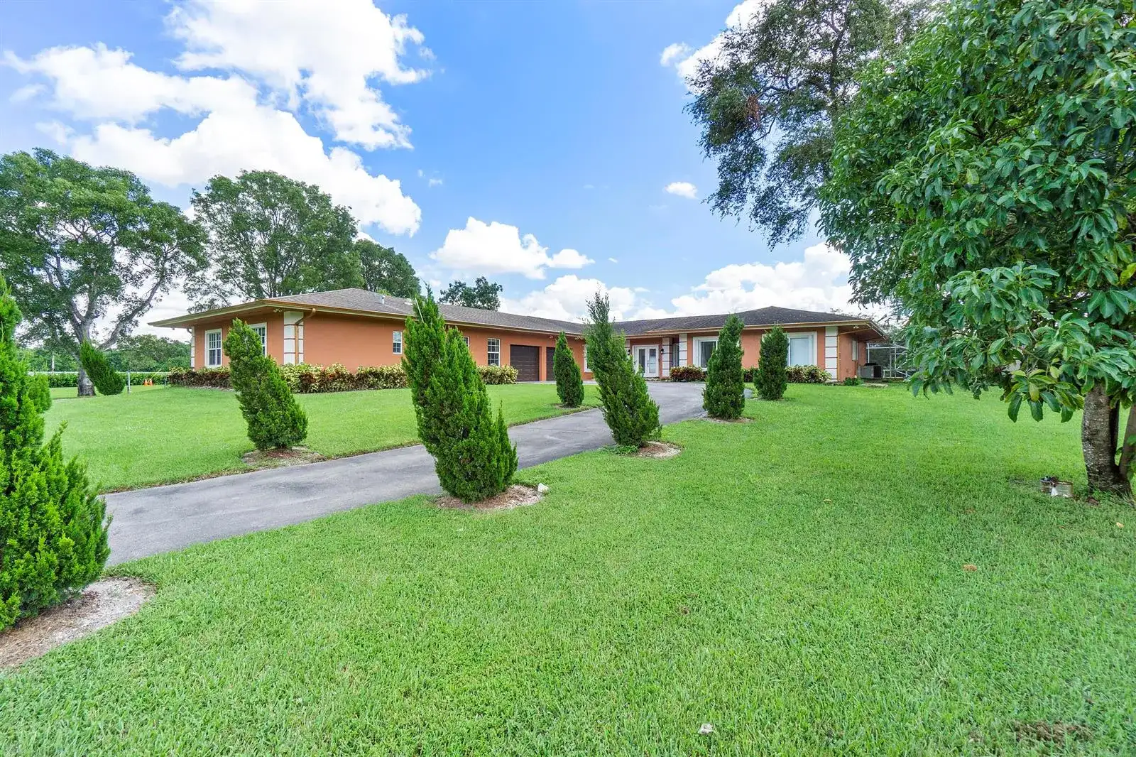 7600 NW 82nd Terrace, Parkland FL 33067 photo 3