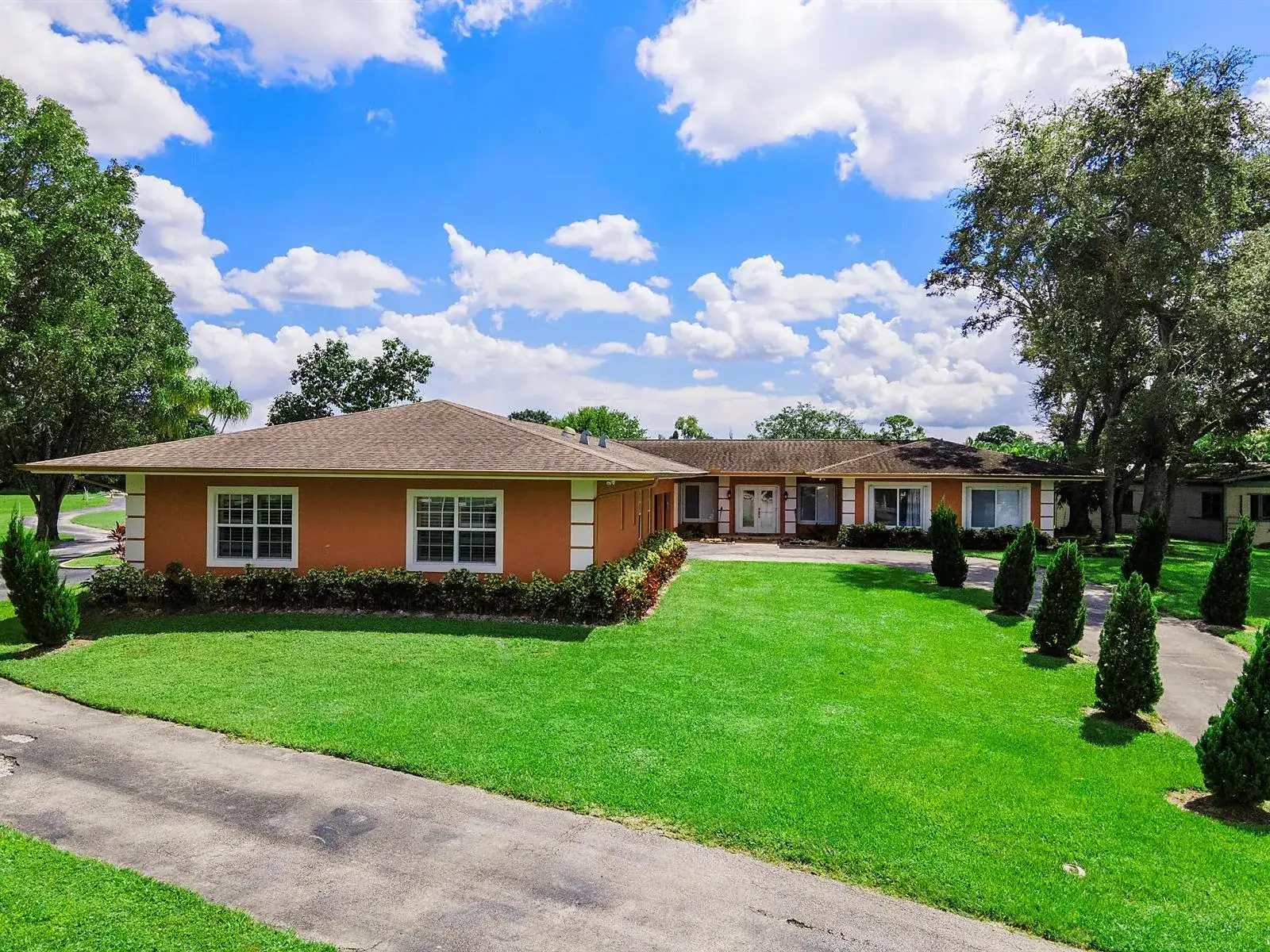 7600 NW 82nd Terrace, Parkland FL 33067 photo 5
