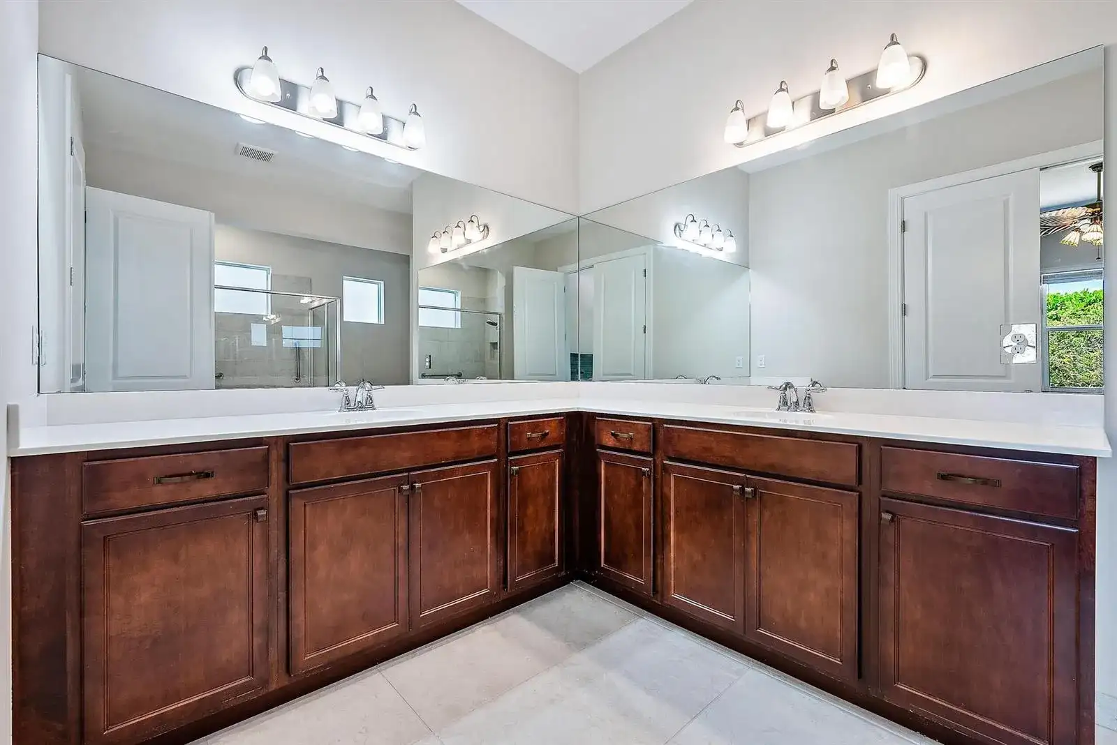 8883 Kingsmoor Way, Lake Worth FL 33467 photo 2