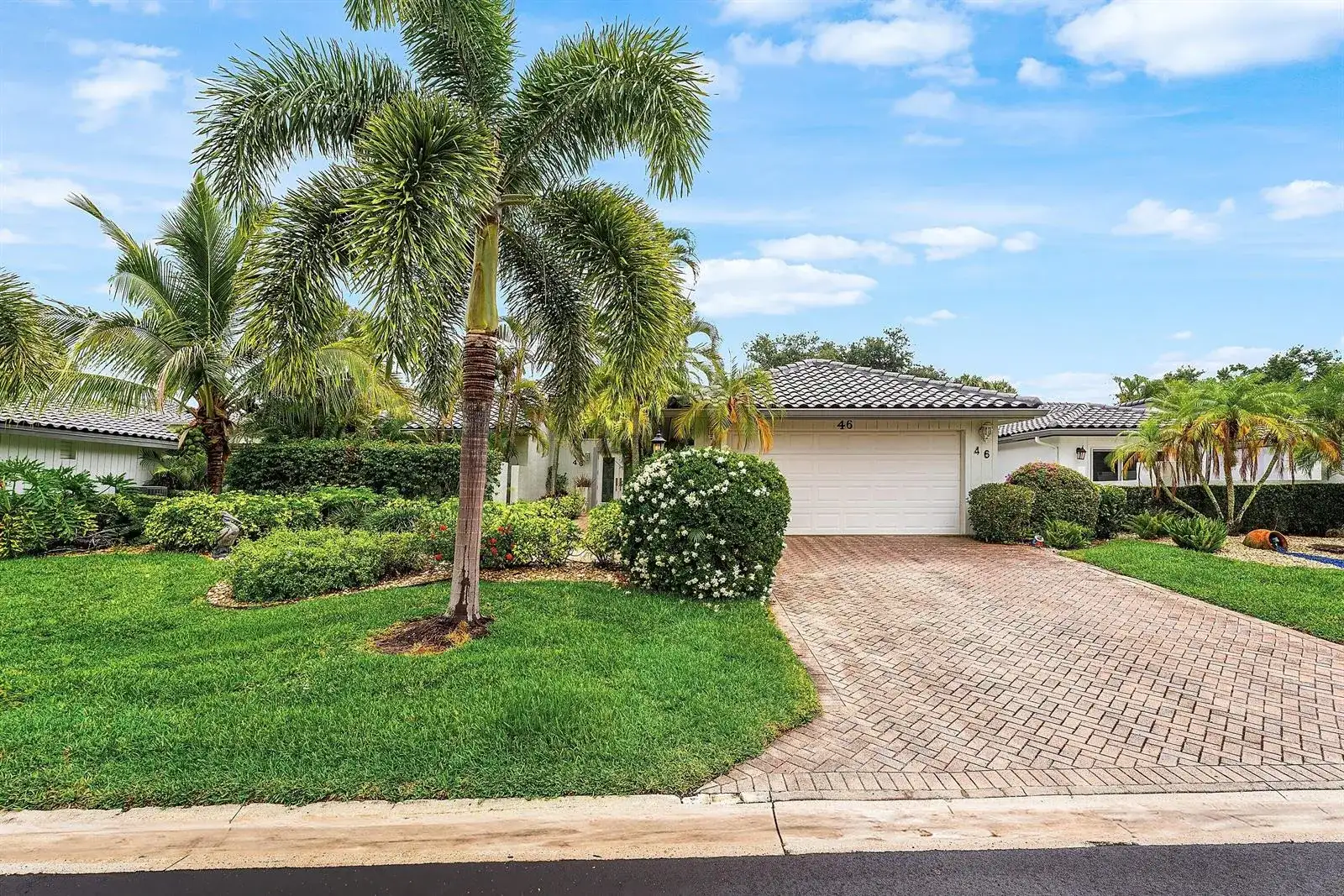 46 Woods Lane, Boynton Beach FL 33436 photo 2
