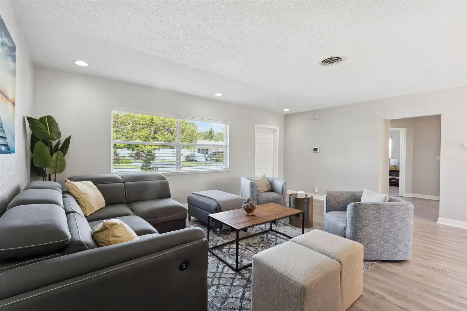 428 SE 2nd Street, Deerfield Beach FL 33441 photo 4