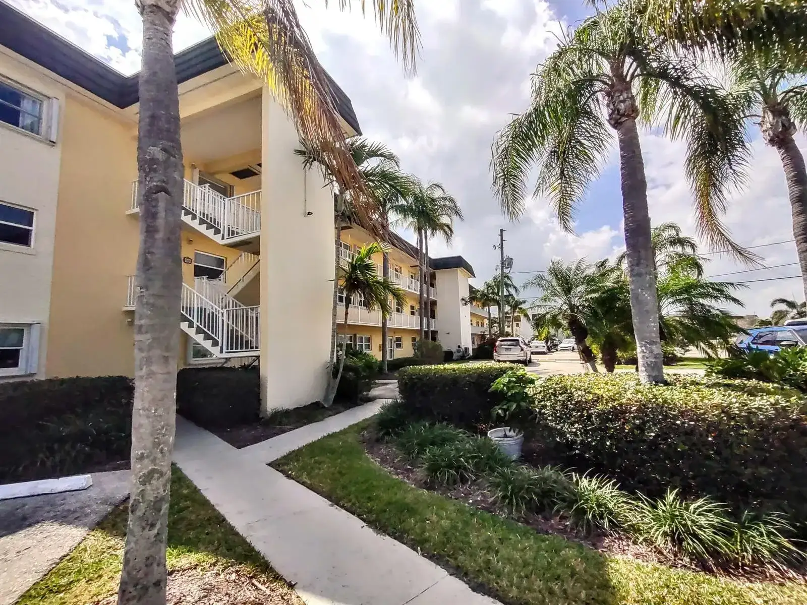 1351 Bayshore Drive # 108, Fort Pierce FL 34949 photo 2