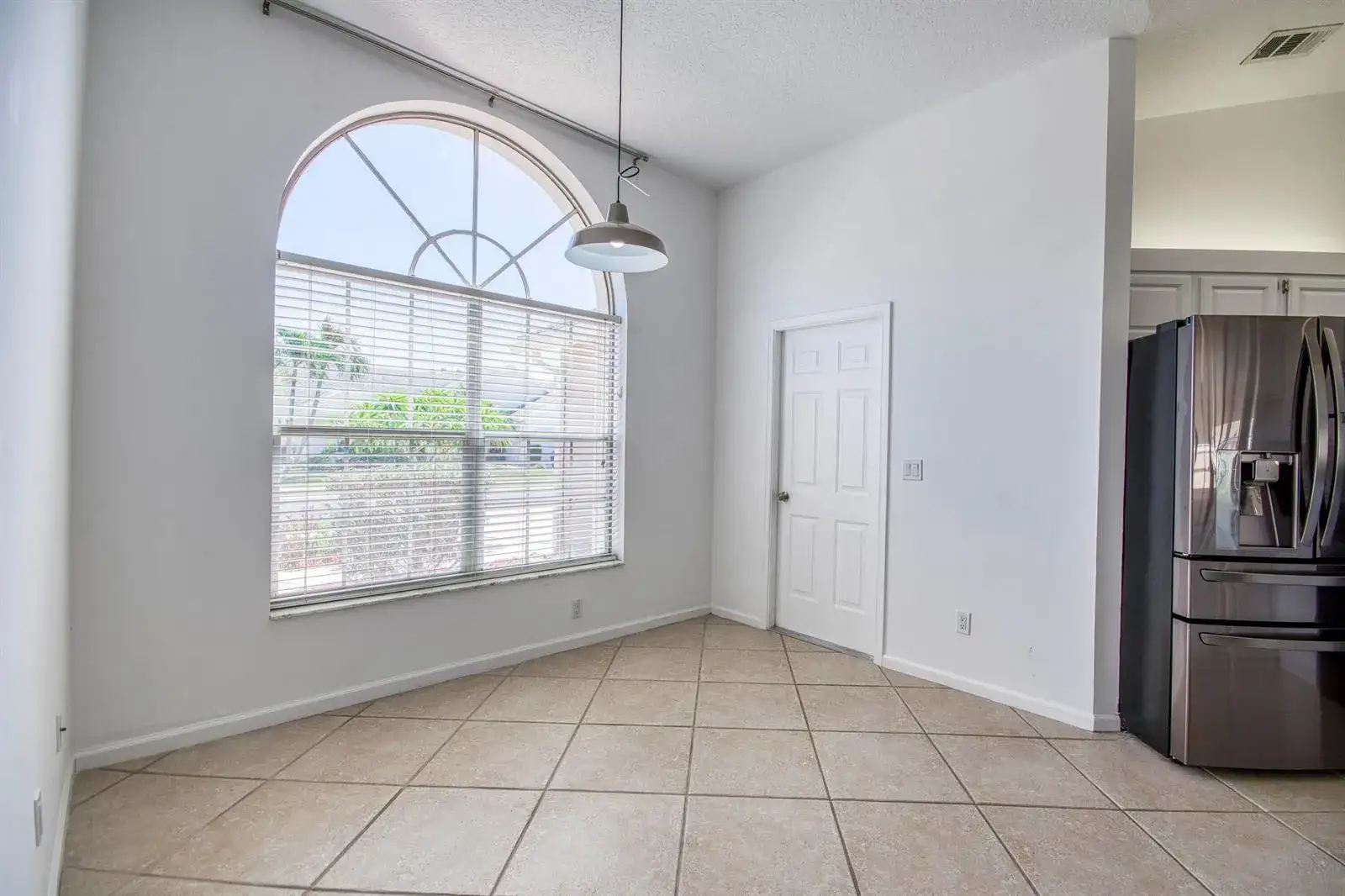 252 Moccasin Trail W, Jupiter FL 33458 photo 4