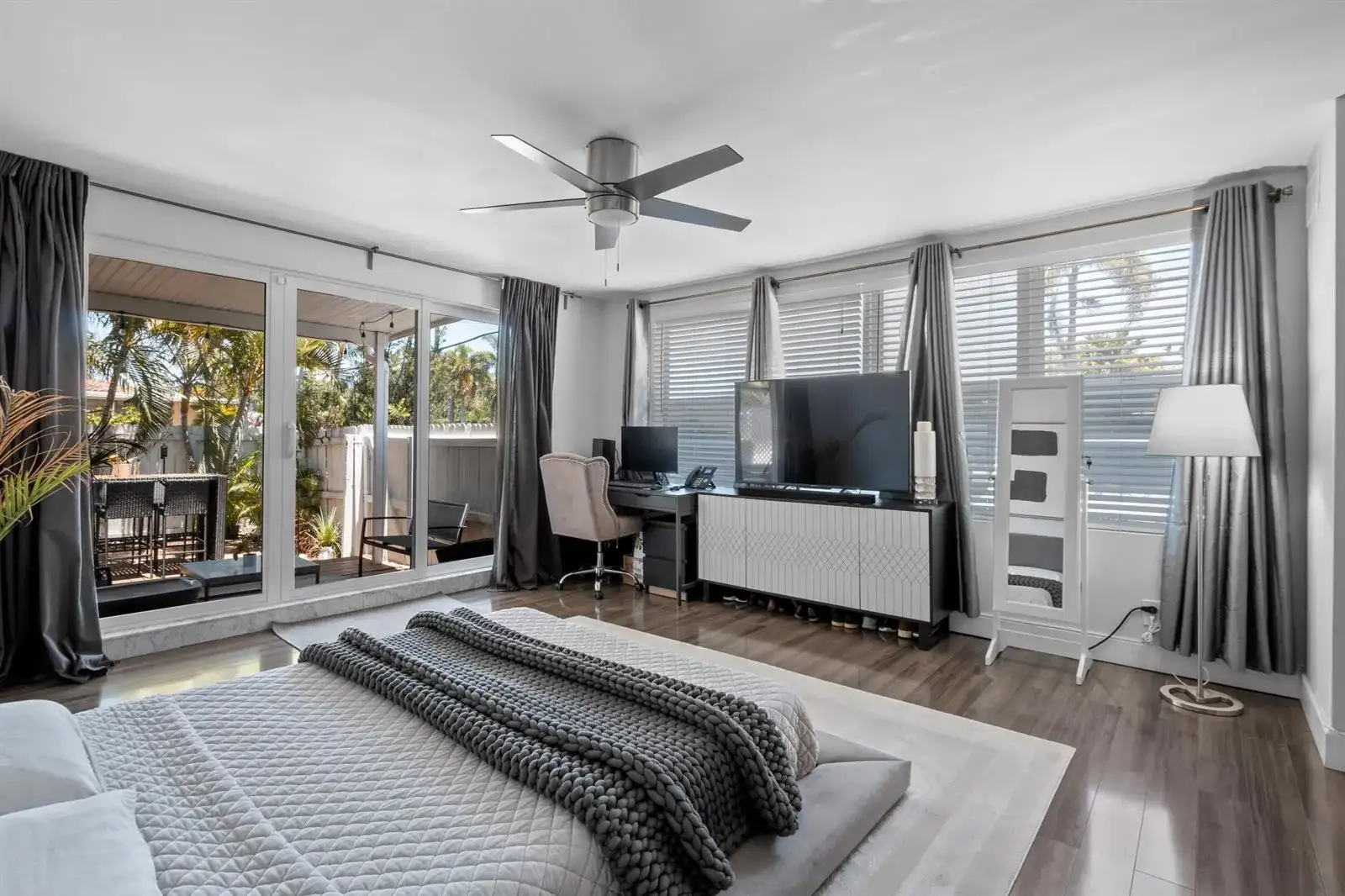 1603 Jefferson Street, Hollywood FL 33020 photo 3