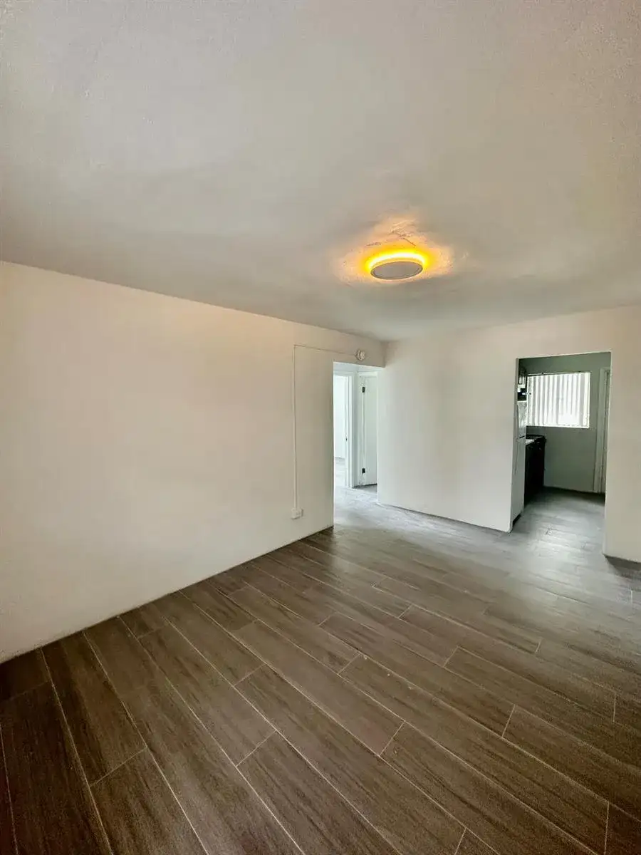 701 NW 15th Terrace, Fort Lauderdale FL 33311 photo 5