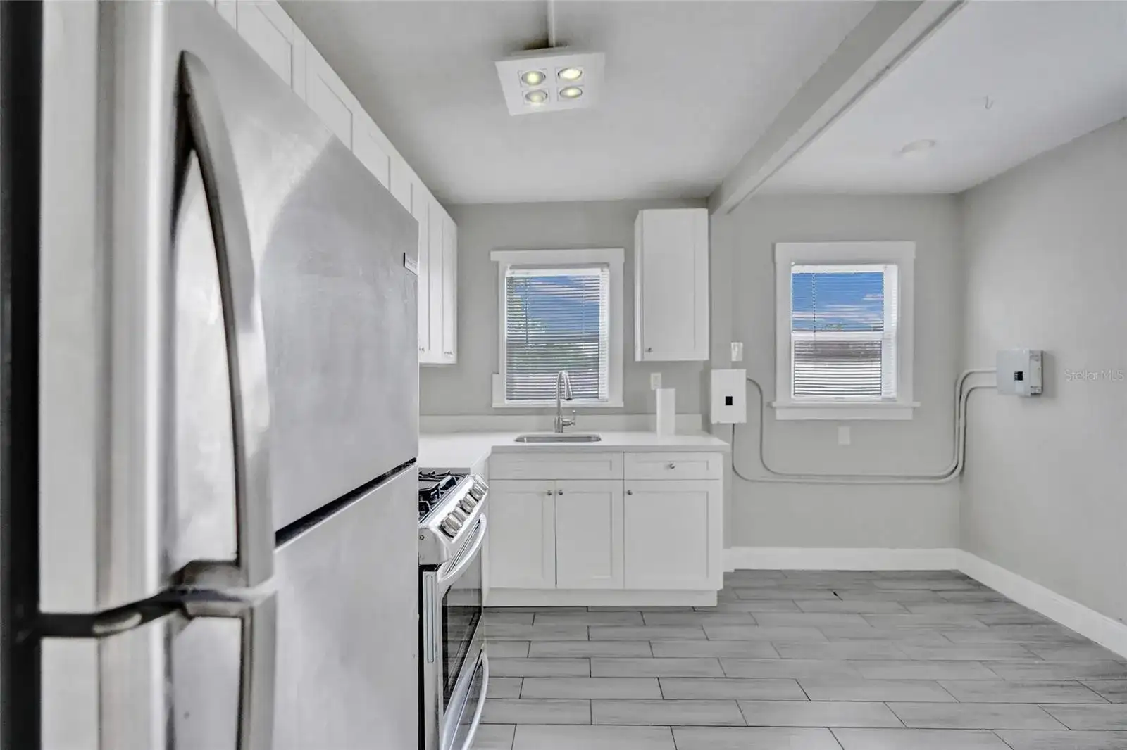 924 Mcintosh Street, West Palm Beach FL 33405 photo 5