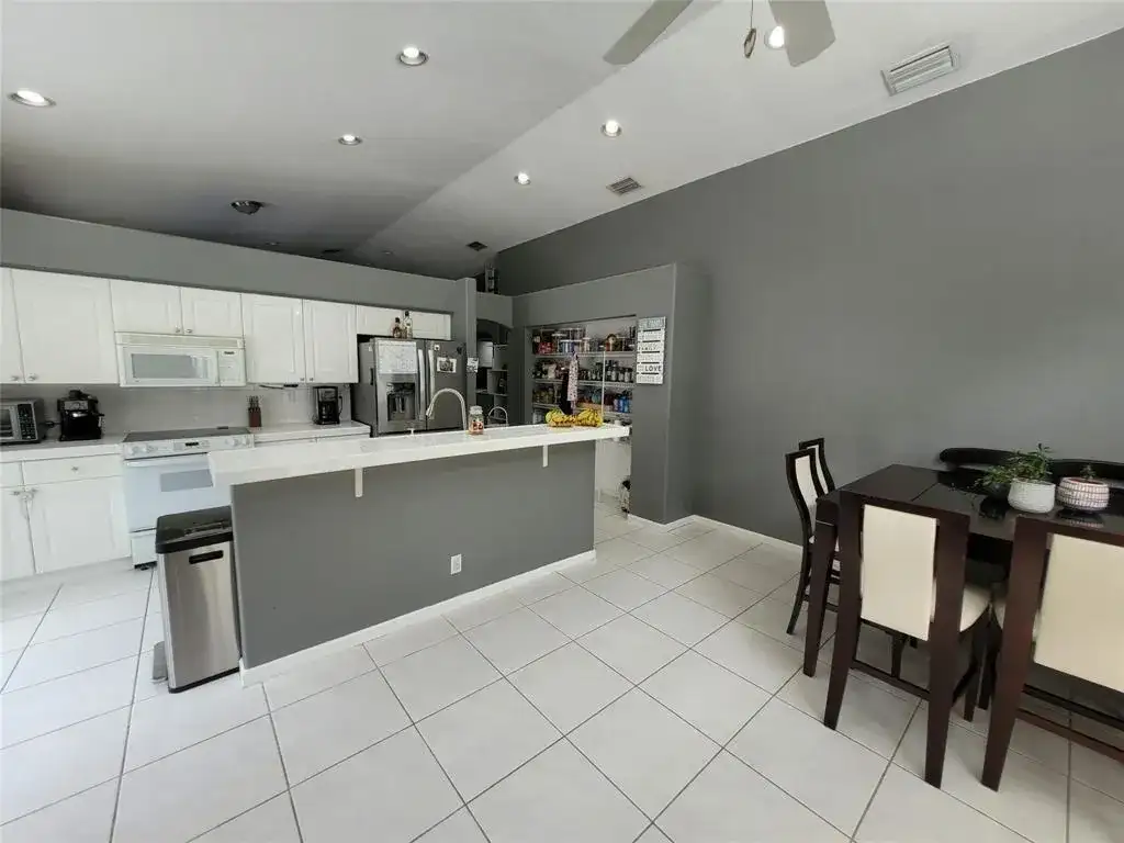 6416 Barton Creek Circle, Lake Worth FL 33463 photo 4