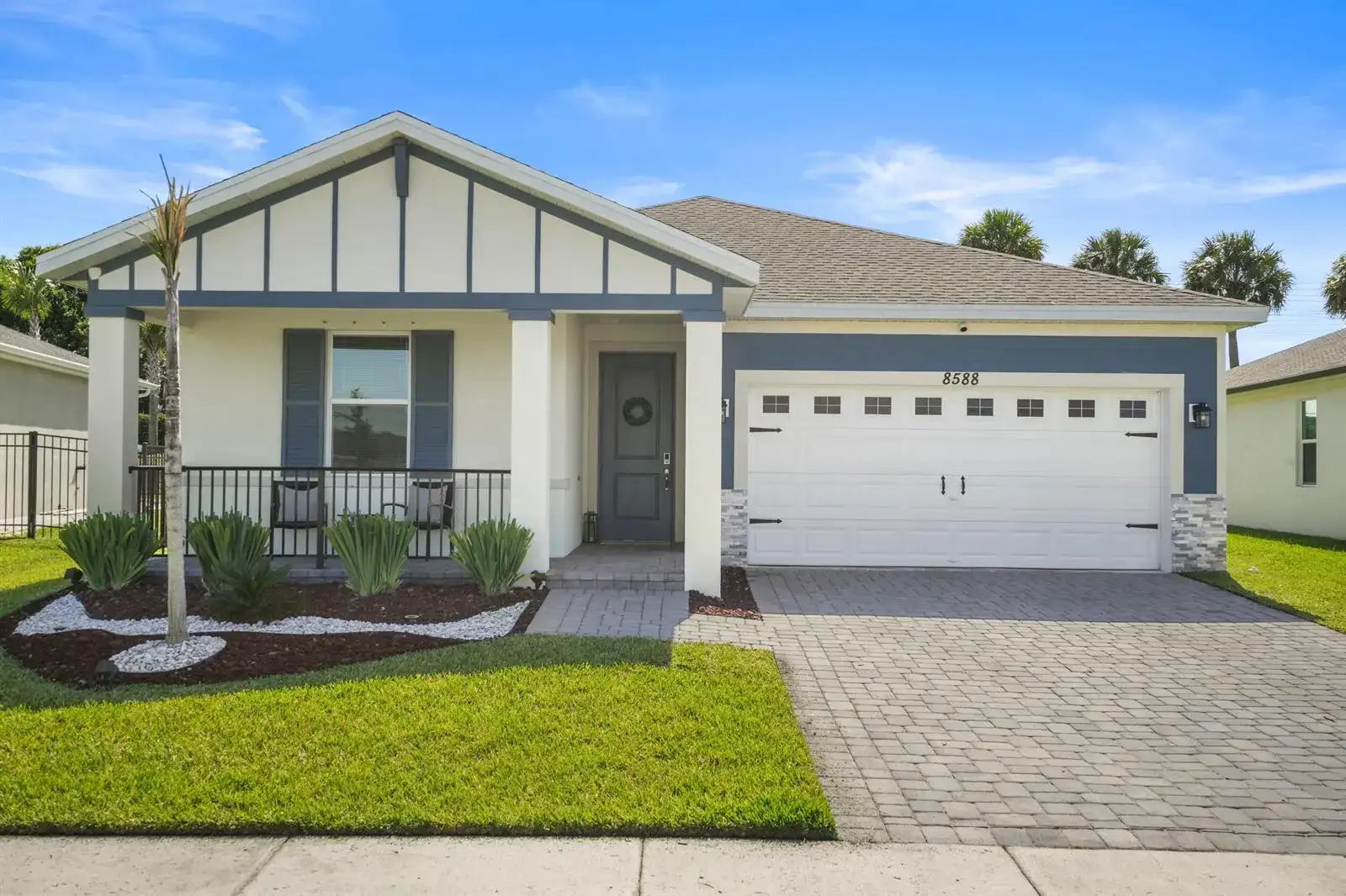 8588 Dahlia Circle, Port St. Lucie FL 34986 photo 2