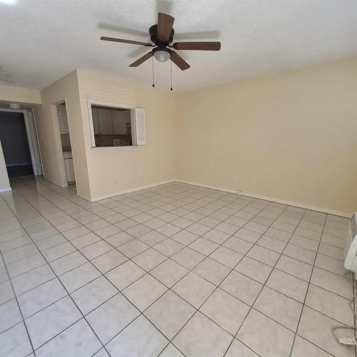 118 Kent H, West Palm Beach FL 33417 photo 2