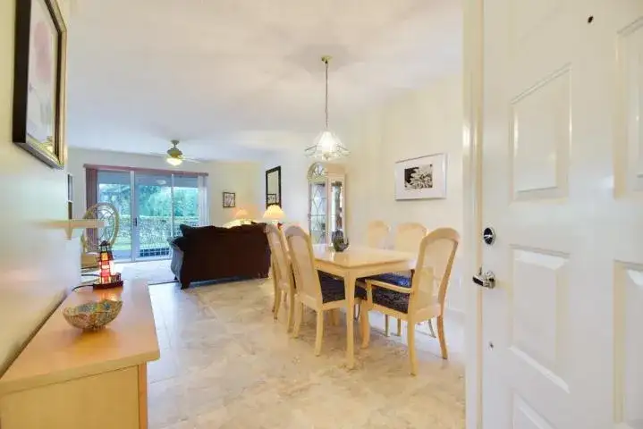 101 Muirfield Court # f, Jupiter FL 33458 photo 4