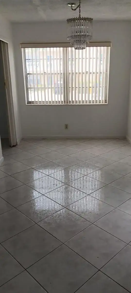 157 Andover G, West Palm Beach FL 33417 photo 4