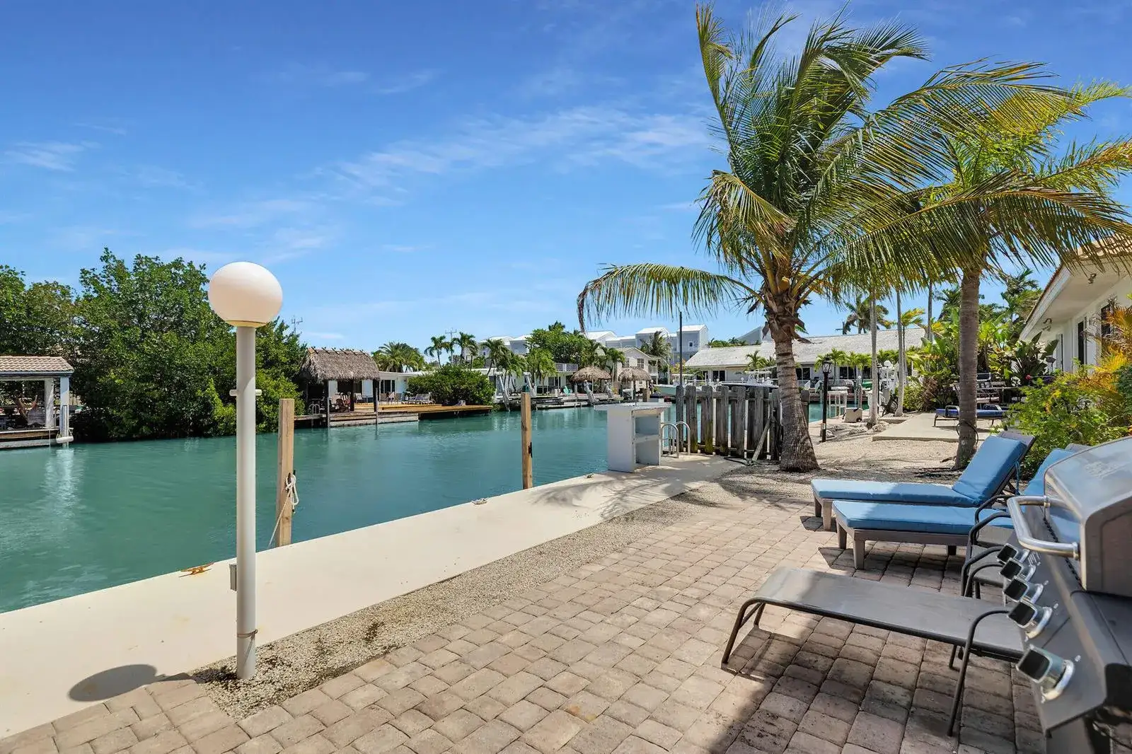 180 9th Street, FL 33051 photo 2