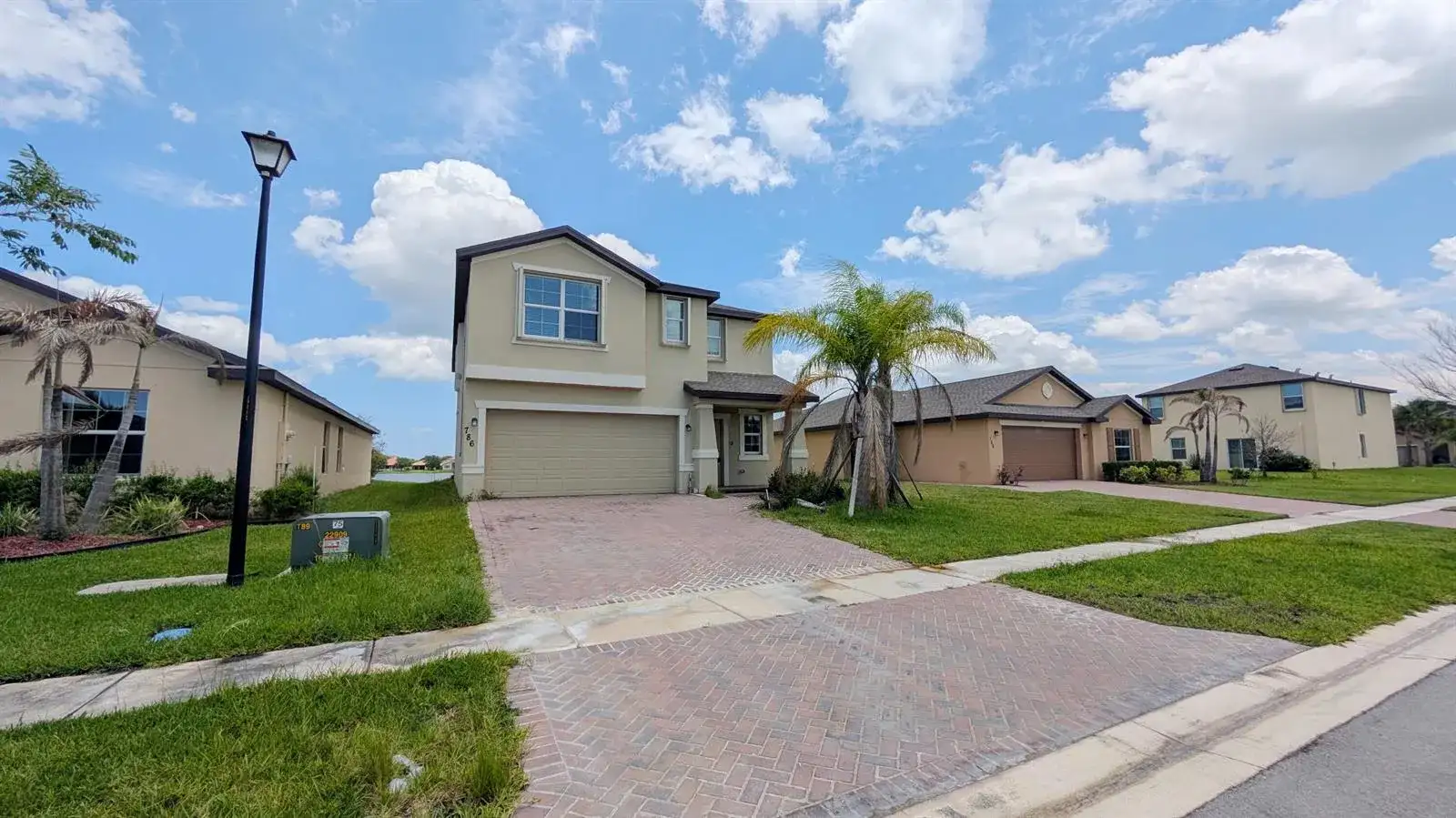 786 Worlington Lane, Fort Pierce FL 34947 photo 2