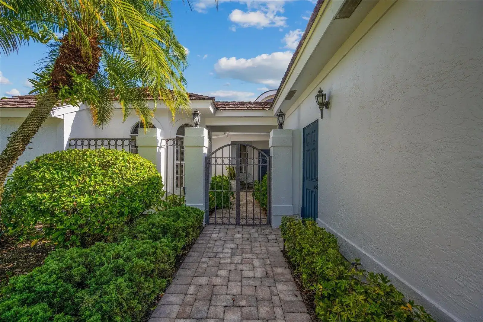 2466 Muir Circle, Wellington FL 33414 photo 3