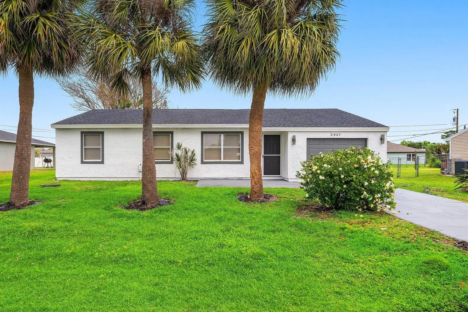 2937 SE Ironton Avenue, Port St. Lucie FL 34952 photo 2