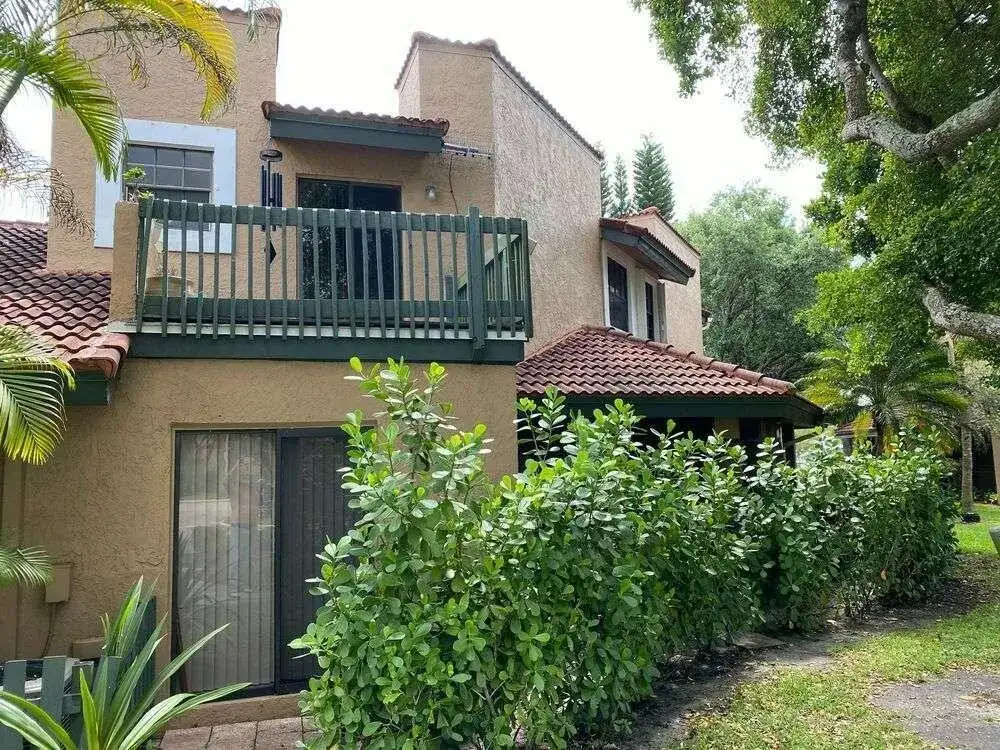 9231 W Sunrise Boulevard, Plantation FL 33322 photo 4