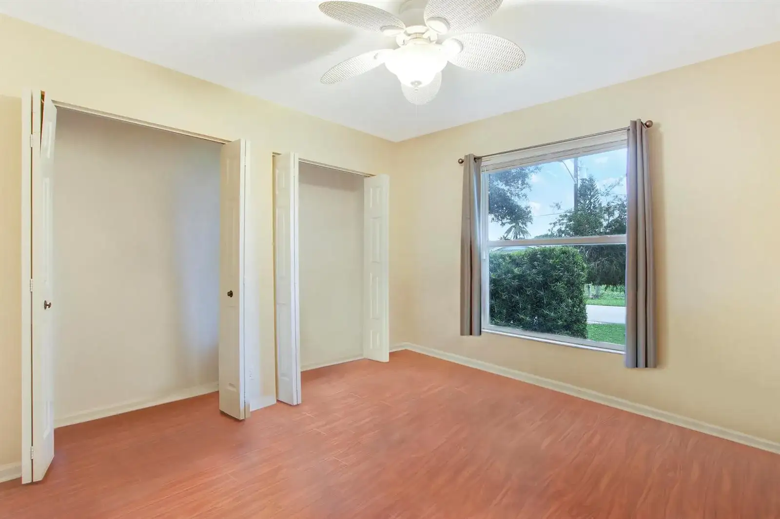 1198 SE Petunia Avenue, Port St. Lucie FL 34952 photo 2