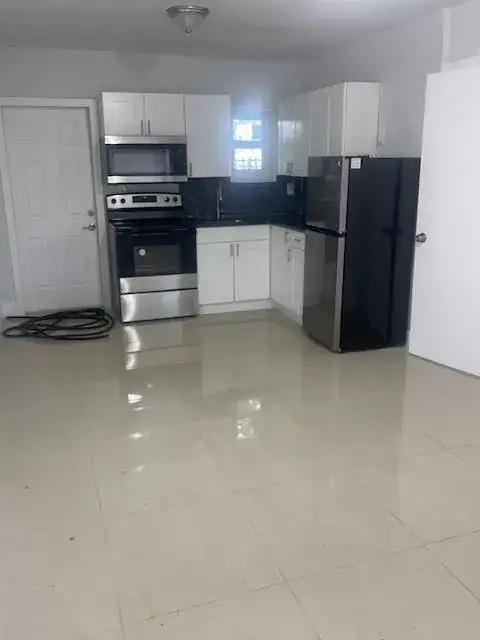 12322 NE 6th Avenue # 2, North Miami FL 33161 photo 2
