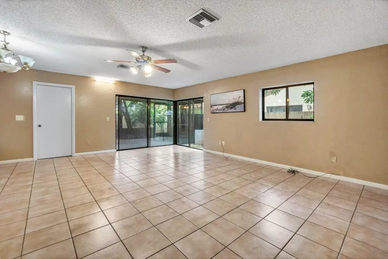 2780 Norfolk Pine Court, Lake Worth FL 33462 photo 5
