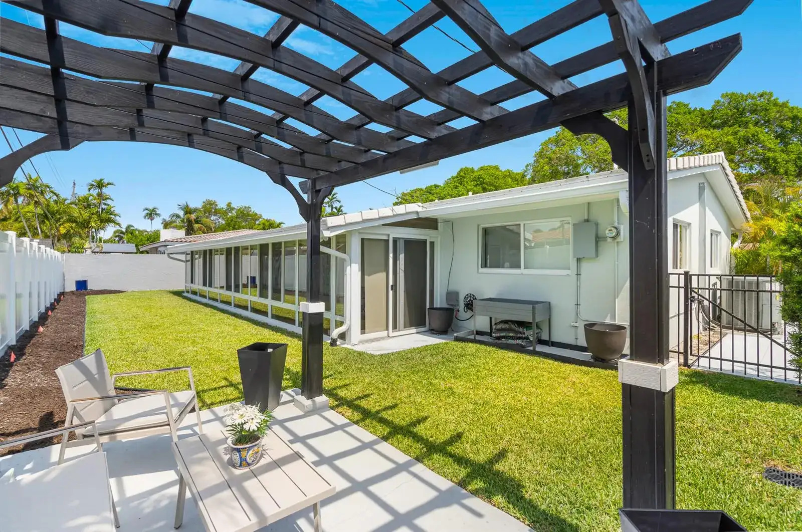 2110 NE 55th Street, Fort Lauderdale FL 33308 photo 3
