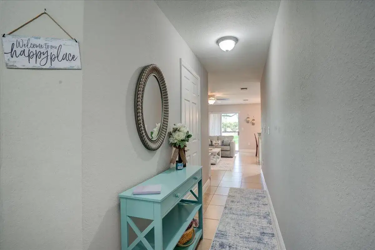 6633 Old Farm Trail, Boynton Beach FL 33437 photo 2