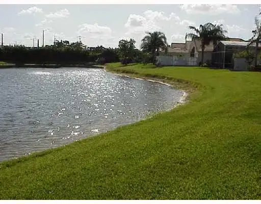 9067 Long Lake Palm Drive, Boca Raton FL 33496 photo 4