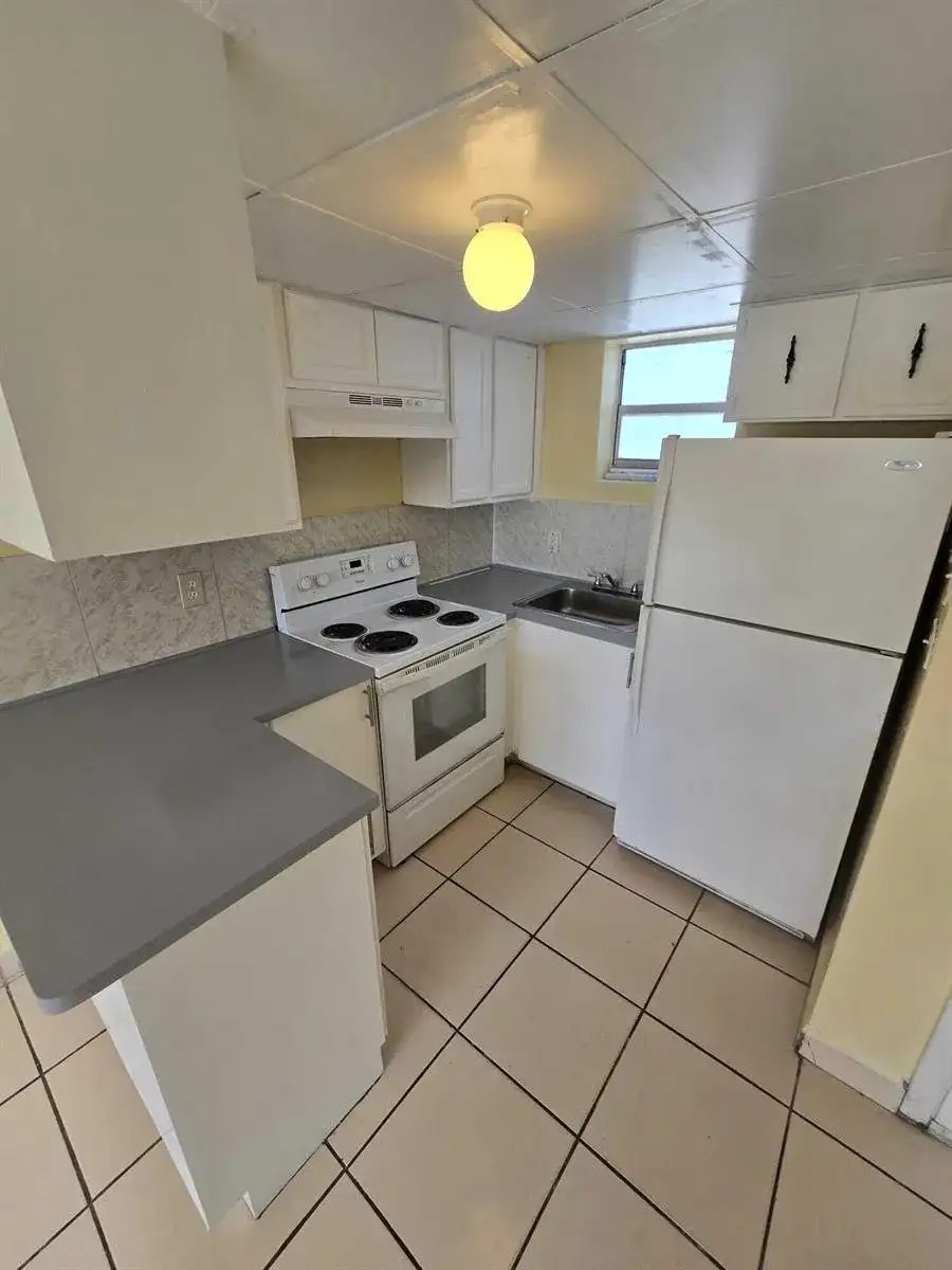 13695 NE 3rd Court # C05, North Miami FL 33161 photo 4