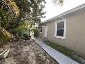 728 SW 6th Street # 2, Dania Beach FL 33004 photo 4